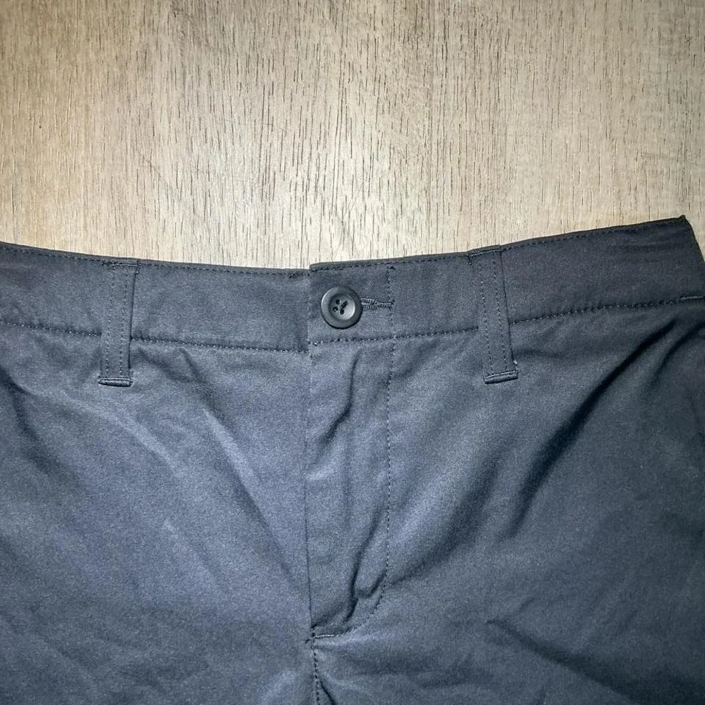 Under‎ Armour Athletic Shorts Boys Youth Size 14 Black Loose Fit Basketball UA